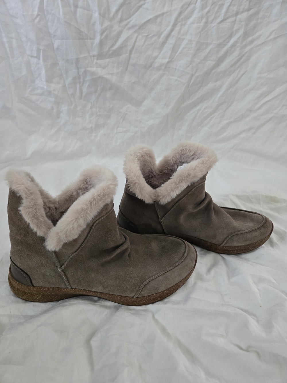 Taos Footwear Taupe Suede Faux-Fur Cuff Ankle Boots - Picture 3 of 9